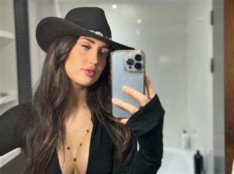 taylor ryan onlyfans|OnlyFans Model Quit Her Other Jobs To Be A Megan Fox.